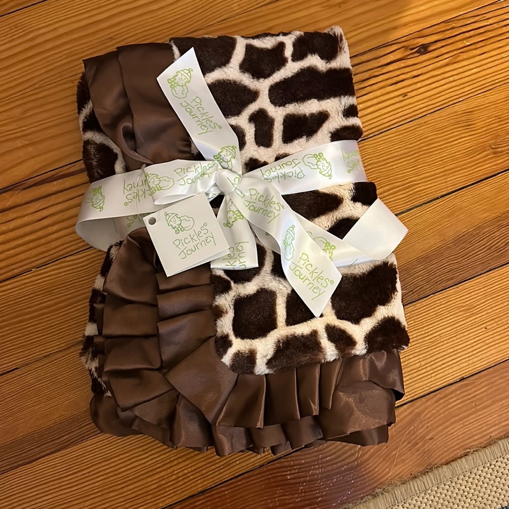 Pickles Journey NWT Baby Blanket NEW giraffe Faux Fur Brown Satin Trim LOVEY HTF